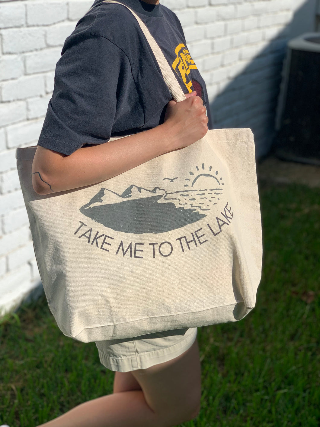 Take Me To The Lake Big Tote - Zippered